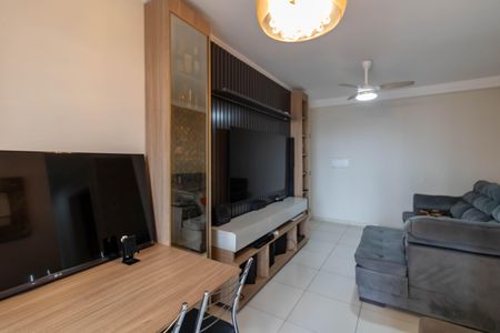 Sala de apartamento para alugar com 2 quartos, 63m² em Picanço, Guarulhos
