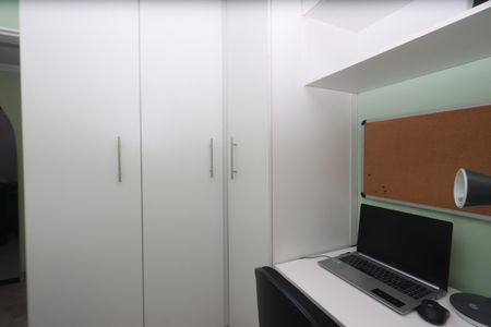 Apartamento à venda com 47m², 2 quartos e 1 vagaQuarto 2