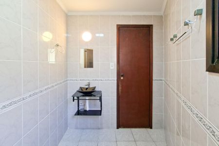 Apartamento para alugar com 73m², 2 quartos e 1 vaga Apartamento para alugar com 73m², 2 quartos e 1 vagaBanheiro da Suíte