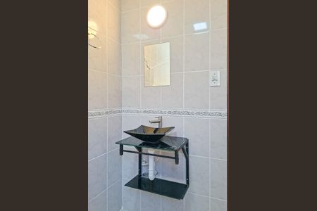 Apartamento para alugar com 73m², 2 quartos e 1 vaga Apartamento para alugar com 73m², 2 quartos e 1 vagaBanheiro da Suíte