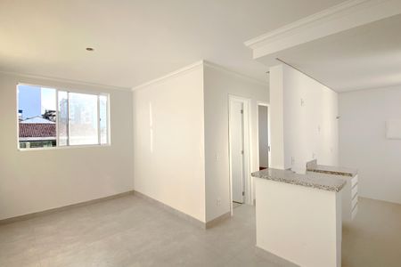 Sala de apartamento à venda com 2 quartos, 54m² em Ana Lúcia, Belo Horizonte