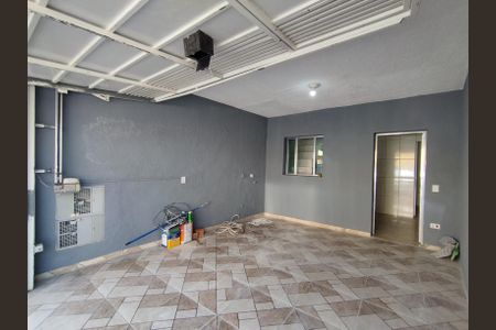 Garagem de casa à venda com 1 quarto, 114m² em Vila Moraes, São Paulo