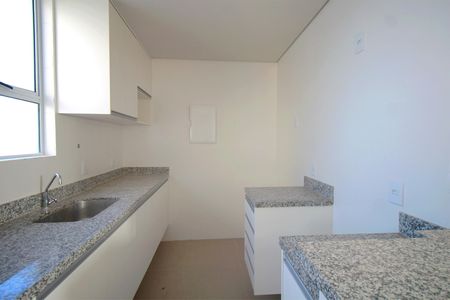 Apartamento à venda com 111m², 2 quartos e 3 vagasCozinha