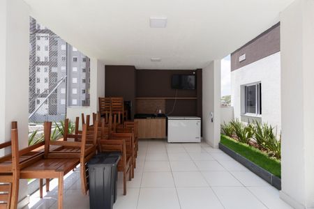 Apartamento à venda com 41m², 2 quartos e 1 vaga Apartamento à venda com 41m², 2 quartos e 1 vagaÁrea Comum - Churrasqueira