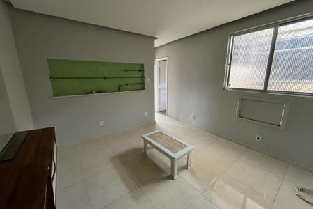 Sala de apartamento à venda com 2 quartos, 50m² em Jardim Guanabara, Rio de Janeiro