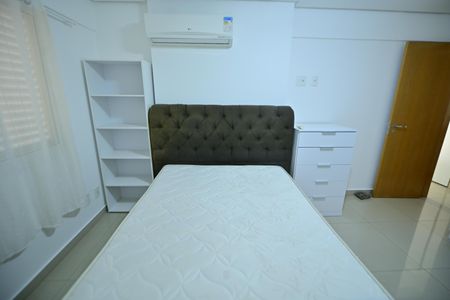 Studio para alugar com 50m², 1 quarto e 1 vaga Studio para alugar com 50m², 1 quarto e 1 vagaQuarto