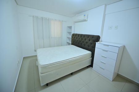 Studio para alugar com 50m², 1 quarto e 1 vaga Studio para alugar com 50m², 1 quarto e 1 vagaQuarto