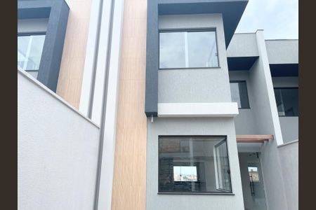 Casa à venda com 160m², 3 quartos e 1 vagaFachada