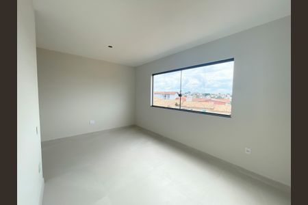 Casa à venda com 160m², 3 quartos e 1 vagaSuíte