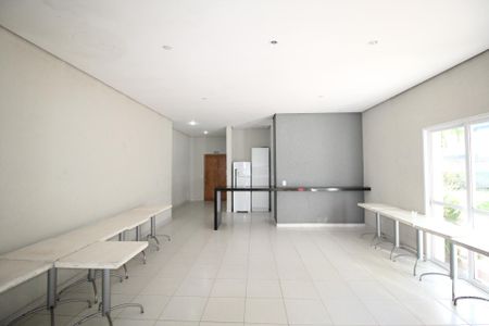Apartamento para alugar com 75m², 3 quartos e 2 vagasÁrea comum - Salão de festas