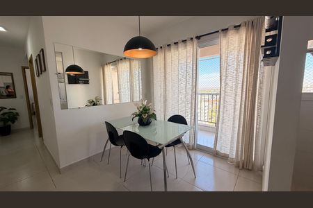 Sala de Jantar de apartamento para alugar com 2 quartos, 67m² em Vila Rosa, Goiânia