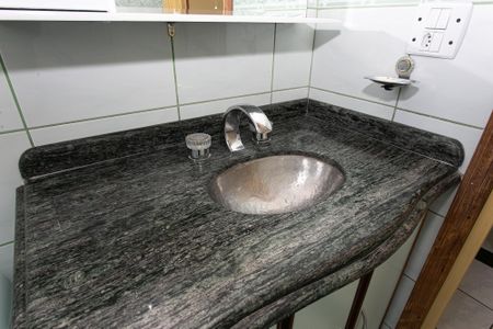 Apartamento para alugar com 70m², 2 quartos e 1 vaga Apartamento para alugar com 70m², 2 quartos e 1 vagaBanheiro