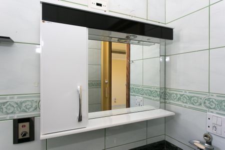 Apartamento para alugar com 70m², 2 quartos e 1 vaga Apartamento para alugar com 70m², 2 quartos e 1 vagaBanheiro