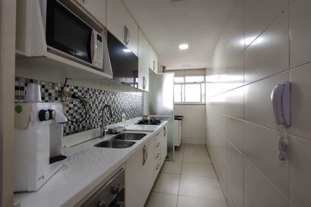 Apartamento à venda com 126m², 3 quartos e 2 vagasCozinha - Armários