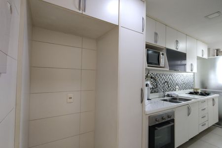 Apartamento à venda com 126m², 3 quartos e 2 vagasCozinha - Armários