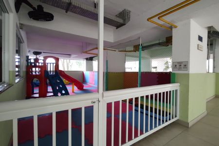 Apartamento à venda com 126m², 3 quartos e 2 vagasÁrea comum - Playground