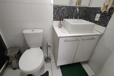 Apartamento à venda com 126m², 3 quartos e 2 vagasBanheiro da Suíte