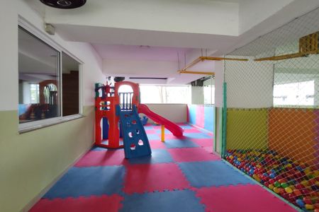 Apartamento à venda com 126m², 3 quartos e 2 vagasÁrea comum - Playground
