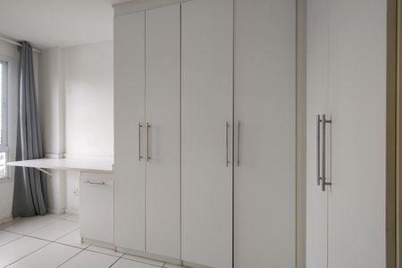 Apartamento à venda com 126m², 3 quartos e 2 vagasQuarto 2 - Armários
