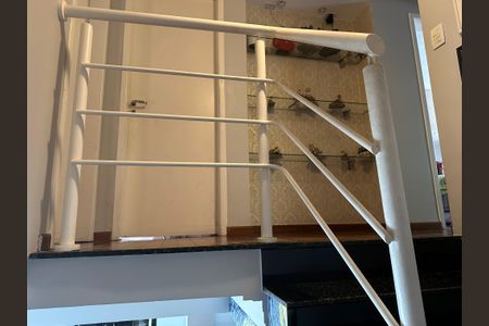 Casa à venda com 133m², 4 quartos e 3 vagasEscada