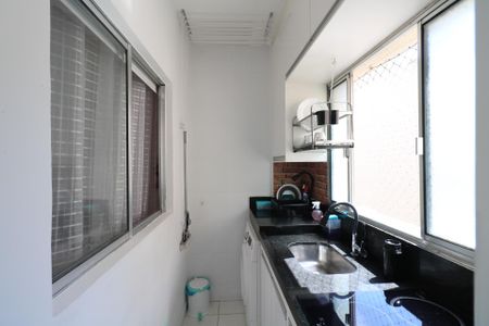 Apartamento à venda com 73m², 2 quartos e 1 vagaCozinha e Área de Serviço