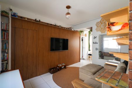 Apartamento à venda com 73m², 2 quartos e 1 vaga Apartamento à venda com 73m², 2 quartos e 1 vagaSala