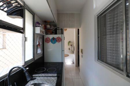 Apartamento à venda com 73m², 2 quartos e 1 vaga Apartamento à venda com 73m², 2 quartos e 1 vagaCozinha e Área de Serviço