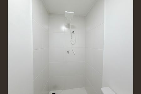 Banheiro de kitnet/studio à venda com 1 quarto, 17m² em Santo Amaro, São Paulo