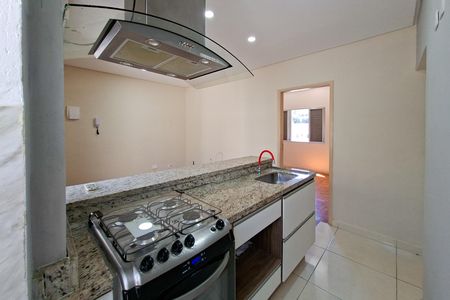 Cozinha de apartamento para alugar com 2 quartos, 50m² em Canto do Forte, Praia Grande