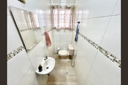 Casa para alugar com 180m², 3 quartos e 4 vagas Casa para alugar com 180m², 3 quartos e 4 vagasLavabo