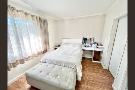 Casa para alugar com 180m², 3 quartos e 4 vagas Casa para alugar com 180m², 3 quartos e 4 vagasQuarto 1 - Suíte