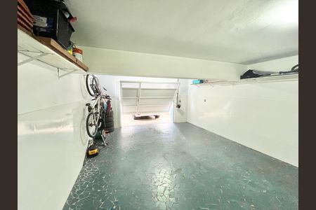 Casa para alugar com 180m², 3 quartos e 4 vagas Casa para alugar com 180m², 3 quartos e 4 vagasGaragem
