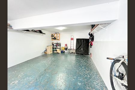 Casa para alugar com 180m², 3 quartos e 4 vagas Casa para alugar com 180m², 3 quartos e 4 vagasGaragem