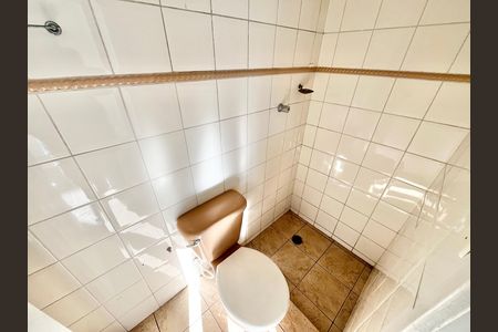 Casa para alugar com 180m², 3 quartos e 4 vagas Casa para alugar com 180m², 3 quartos e 4 vagasBanheiro de serviço