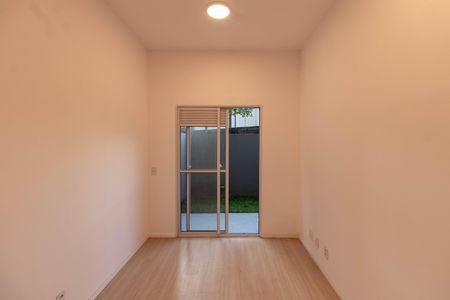 Apartamento para alugar com 47m², 2 quartos e sem vaga Apartamento para alugar com 47m², 2 quartos e sem vagaSala