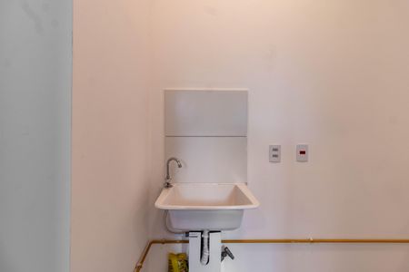 Apartamento para alugar com 47m², 2 quartos e sem vaga Apartamento para alugar com 47m², 2 quartos e sem vagaÁrea de serviço