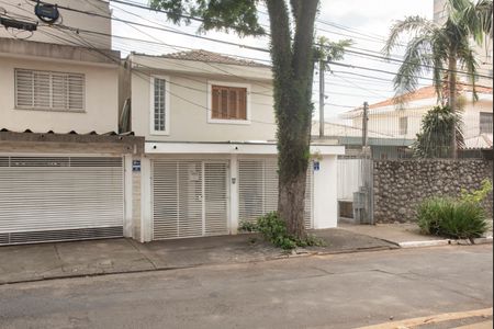 Casa à venda com 163m², 3 quartos e 2 vagasFachada