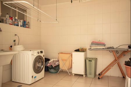 Casa à venda com 163m², 3 quartos e 2 vagasÁrea de Serviço