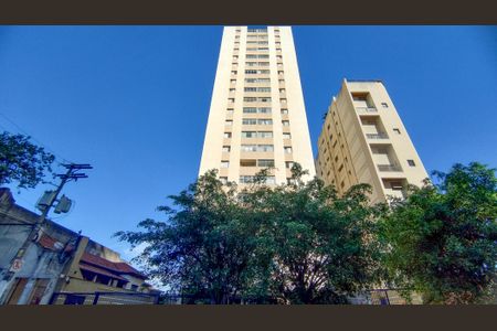 Apartamento para alugar com 63m², 2 quartos e 1 vagaFachada