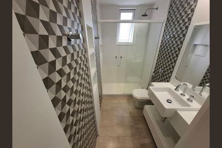 Banheiro da suíte  de apartamento para alugar com 1 quarto, 62m² em Glória, Rio de Janeiro