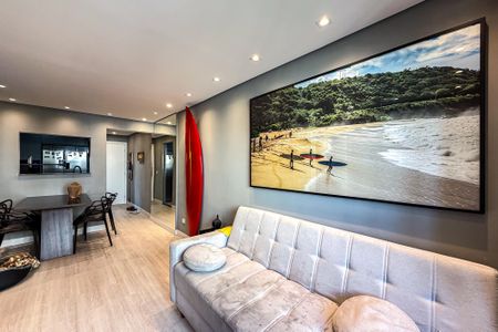 Apartamento para alugar com 60m², 2 quartos e 2 vagasSala