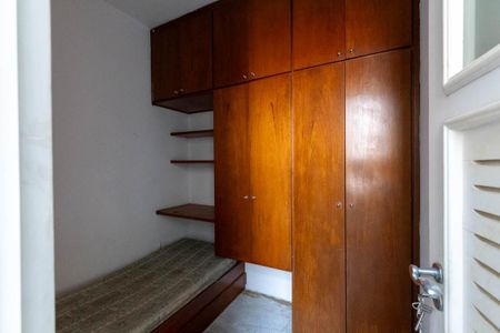 Apartamento para alugar com 280m², 2 quartos e 1 vaga Apartamento para alugar com 280m², 2 quartos e 1 vagaQuarto de Serviço