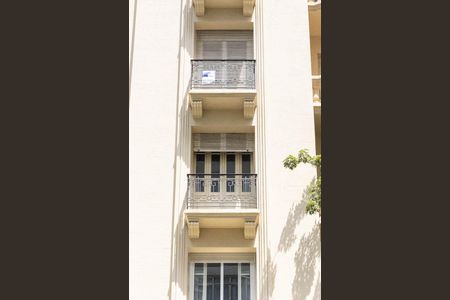 Apartamento para alugar com 280m², 2 quartos e 1 vaga Apartamento para alugar com 280m², 2 quartos e 1 vagaFachada