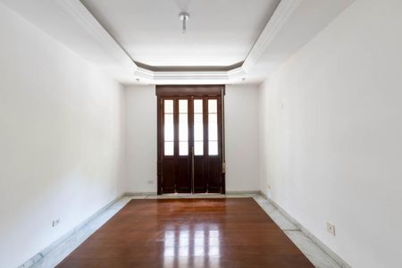 Apartamento para alugar com 280m², 2 quartos e 1 vaga Apartamento para alugar com 280m², 2 quartos e 1 vagaSala de Jantar