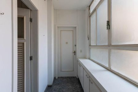 Apartamento para alugar com 280m², 2 quartos e 1 vaga Apartamento para alugar com 280m², 2 quartos e 1 vagaArmário