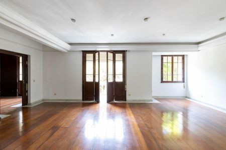 Apartamento para alugar com 280m², 2 quartos e 1 vaga Apartamento para alugar com 280m², 2 quartos e 1 vagaSala