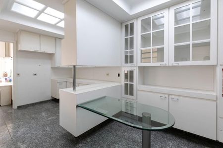 Apartamento para alugar com 280m², 2 quartos e 1 vaga Apartamento para alugar com 280m², 2 quartos e 1 vagaCozinha