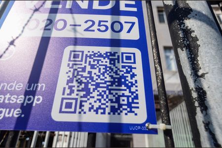 Apartamento à venda com 65m², 2 quartos e 1 vaga Apartamento à venda com 65m², 2 quartos e 1 vagaPlaca