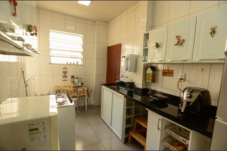 Apartamento à venda com 65m², 2 quartos e 1 vaga Apartamento à venda com 65m², 2 quartos e 1 vagaCozinha