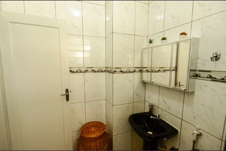 Apartamento à venda com 65m², 2 quartos e 1 vaga Apartamento à venda com 65m², 2 quartos e 1 vagaBanheiro